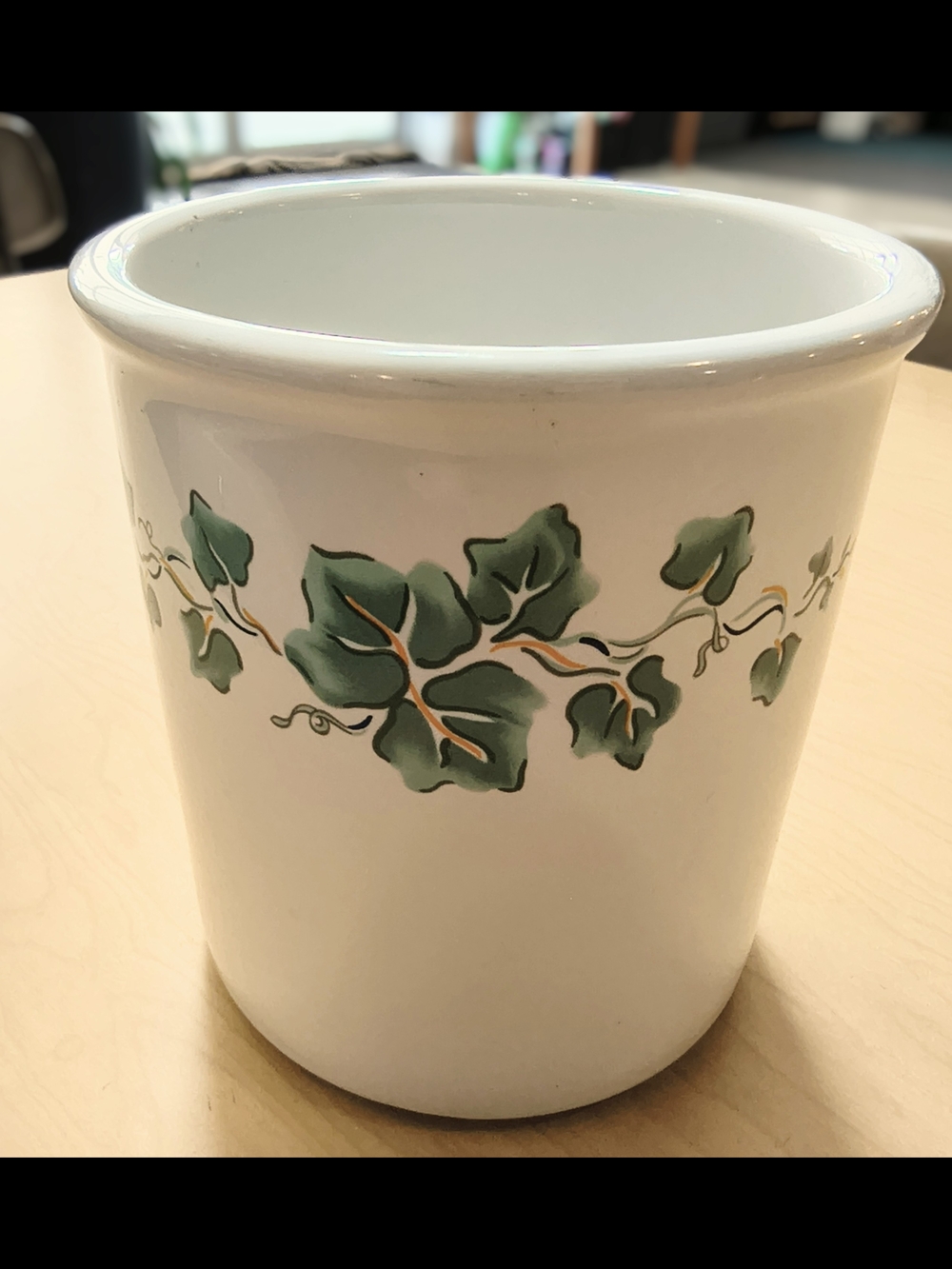 Corelle White Ceramic Utensil Crock with Green Ivy Motif